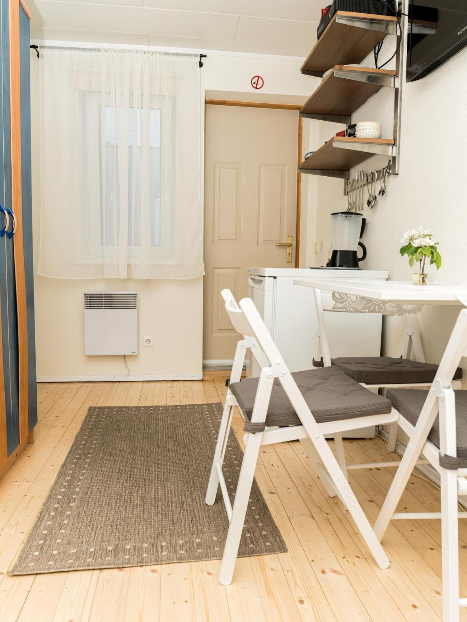 Papli 2 Accommodation Пярну Экстерьер фото